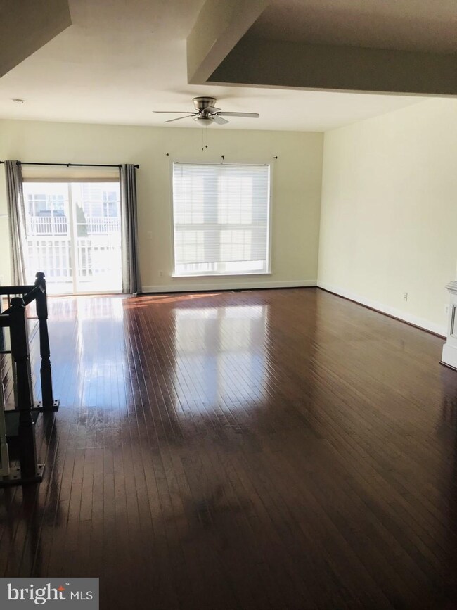 14833 Potomac Branch Dr unit 249A, Woodbridge, VA 22191 - photo 5