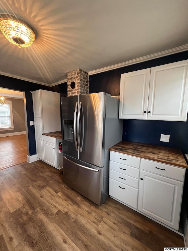 109 N Lincoln St, Sheffield, IA 50475 - photo 7