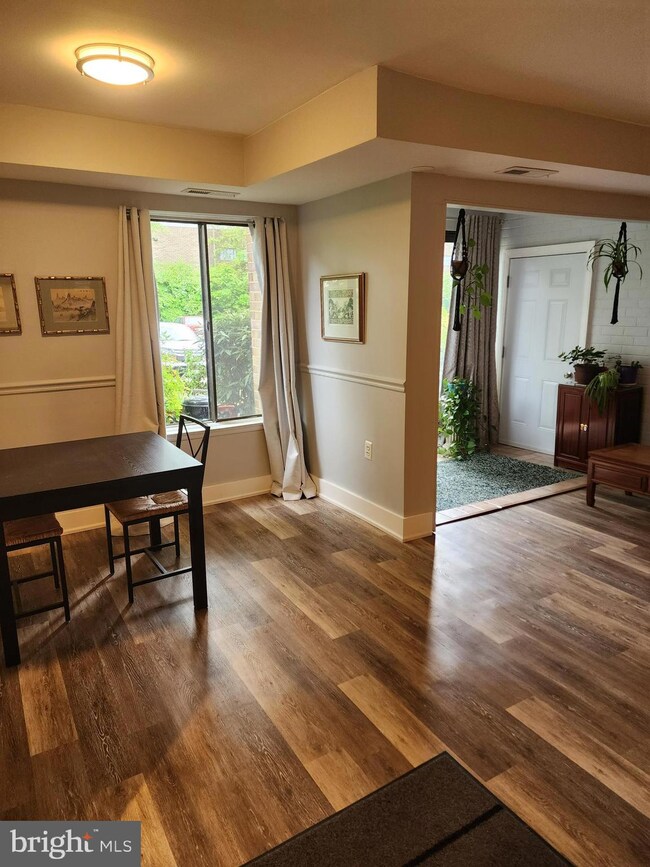 10578 Cross Fox Ln unit B1, Columbia, MD 21044 - photo 7