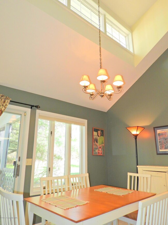 48 Dragon Fly Cir, Stroudsburg, PA 18360 - photo 7