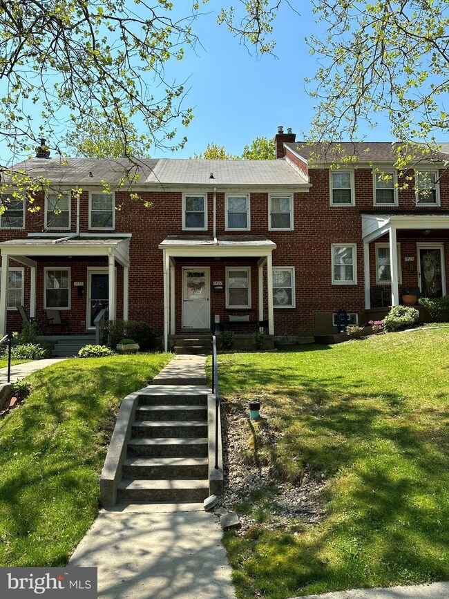 1431 Meridene Dr, Baltimore, MD 21239 - photo 2
