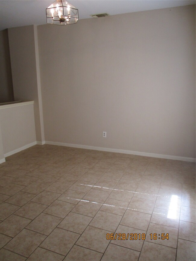 7015 Alabonson Rd, Houston, TX 77088 - photo 5