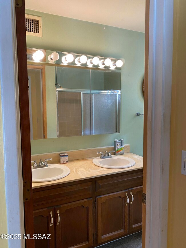 9121 E 28th St, Tucson, AZ 85710 - photo 7