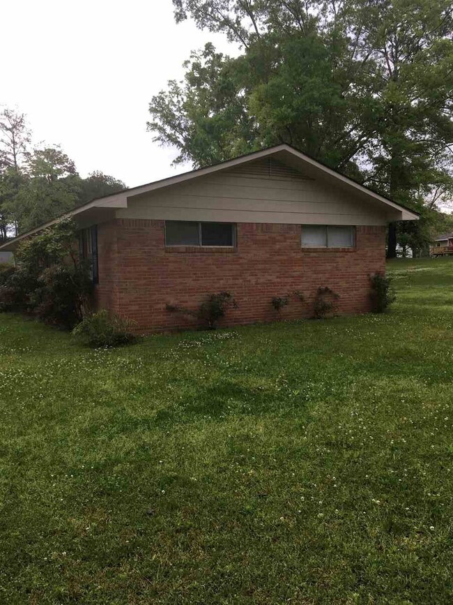 117 Primrose Ln, Hazlehurst, MS 39083 - photo 2