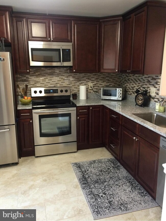 1015 Lake Shore Dr, Bowie, MD 20721 - photo 4