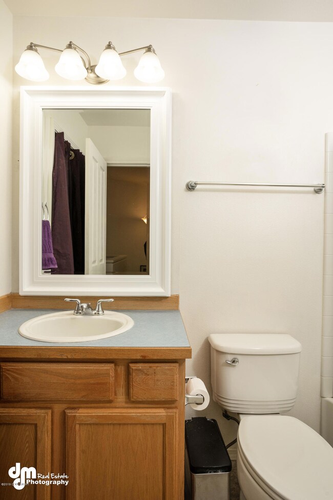 Bathroom 2_ELK00845-FULL