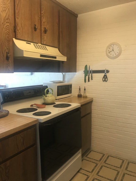 2 Hilltop Ln unit 3, South Easton, MA 02375 - photo 7