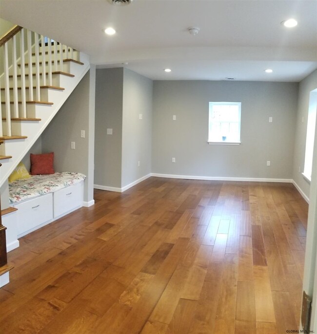 154 Brunswick Rd, Troy, NY 12180 - photo 3