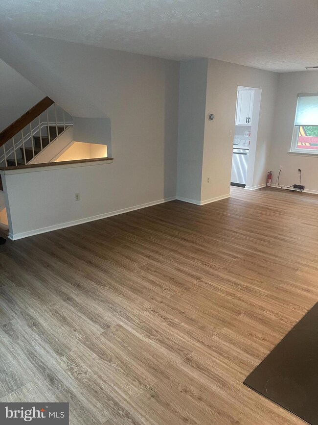 7571 Weather Worn Way unit WAYE, Columbia, MD 21046 - photo 4