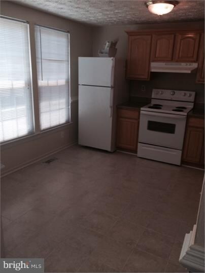 11304 Kettering Ln, Upper Marlboro, MD 20774 - photo 3