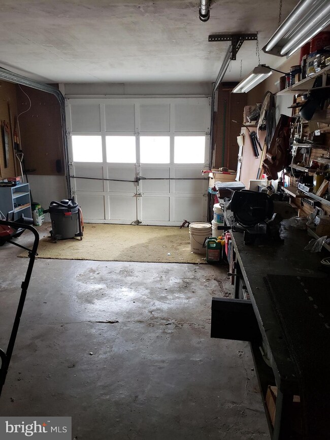 1702 Arbutus Ave, Halethorpe, MD 21227 - photo 7