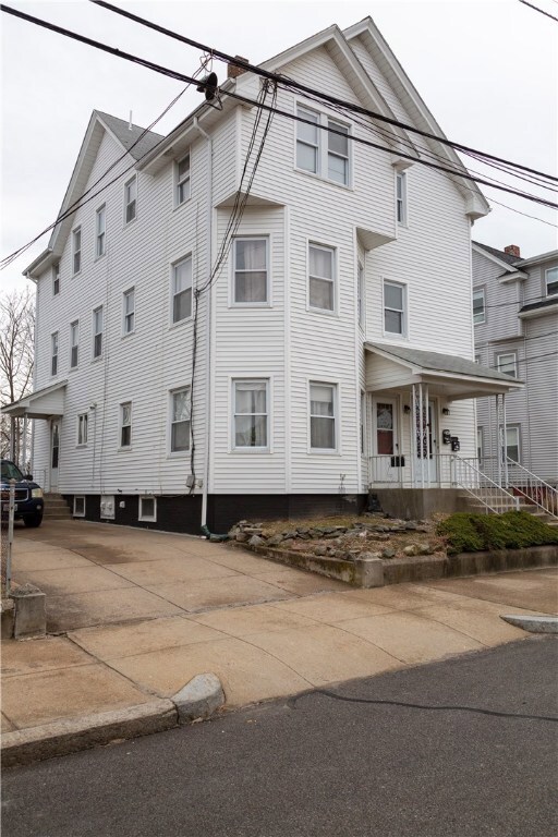 62 Rhode Island Ave, Pawtucket, RI 02860 - photo 3