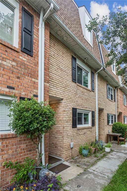 1120 Hillside Ave unit 3, Norfolk, VA 23503 - photo 2