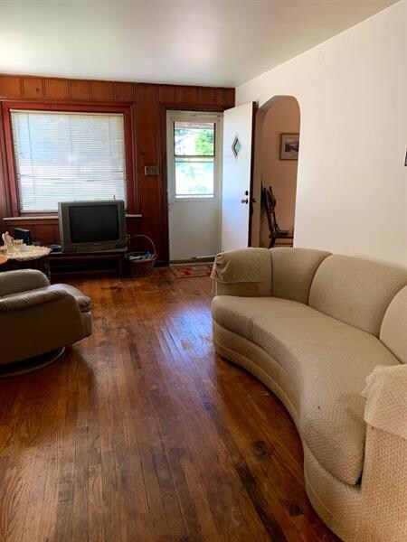 Nice big dining room for a small ranch, hardwood f