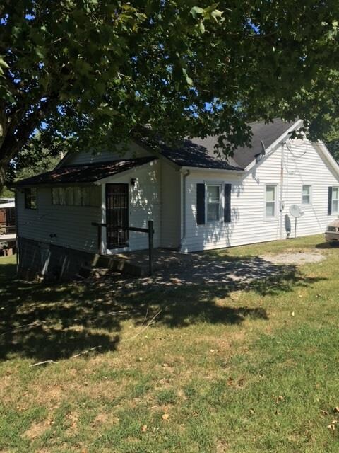 1021 Rock Island Rd, Rock Island, TN 38581 - photo 4