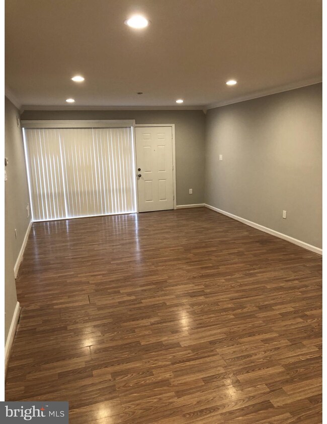 1951 Addison Rd S, District Heights, MD 20747 - photo 5