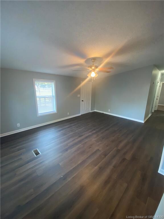 428 W Cross St, Austin, IN 47102 - photo 4