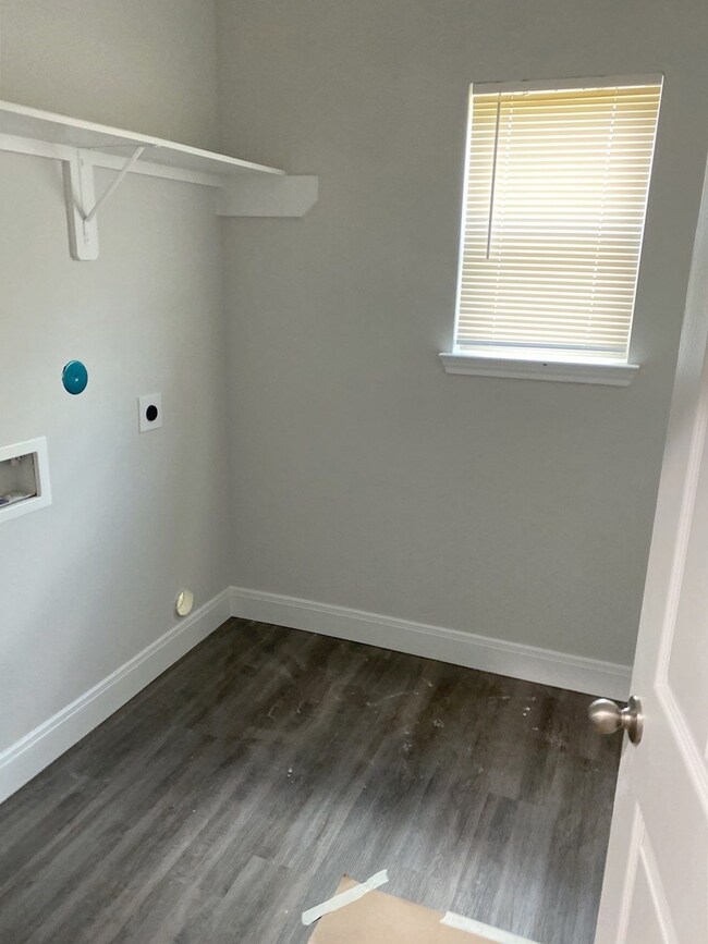 1029 Calvin Ave, Houston, TX 77088 - photo 5