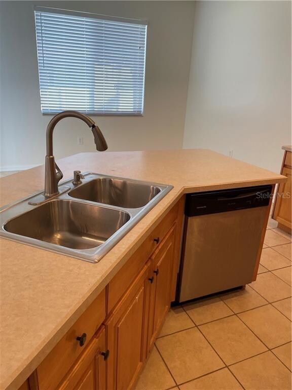 34435 Windknob Ct, Wesley Chapel, FL 33545 - photo 6