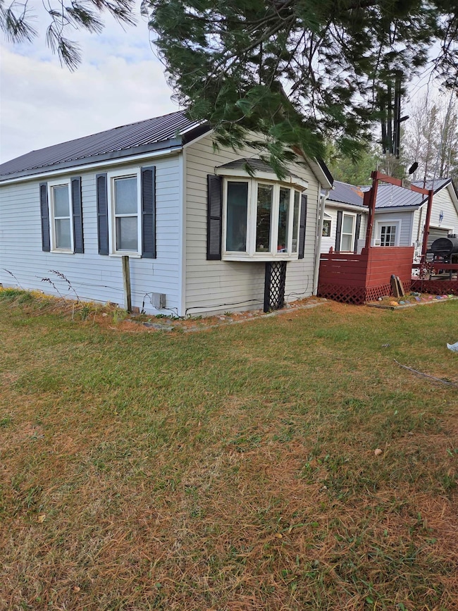 6869 E Jordan Rd, Mount Pleasant, MI 48858 - photo 4