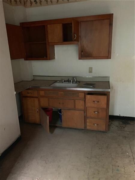 1021 Wallace Ave, Pittsburgh, PA 15221 - photo 3