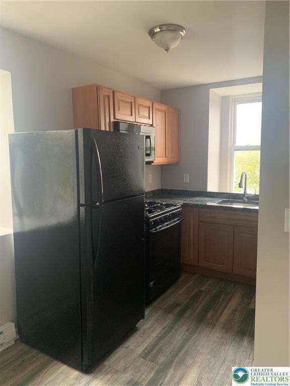 103 Main St unit 402, Walnutport, PA 18088 - photo 2