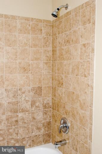 2728 Crestwick Place, District Heights, MD 20747 - photo 5