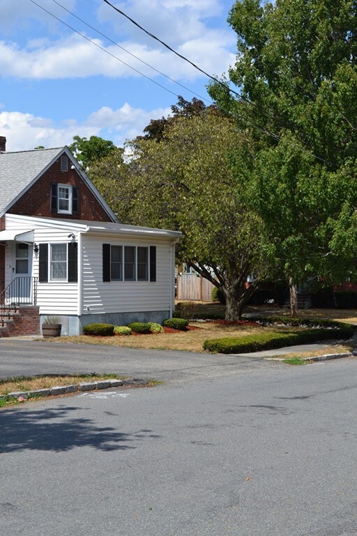 23 Regis Rd, Arlington, MA 02474 - photo 4