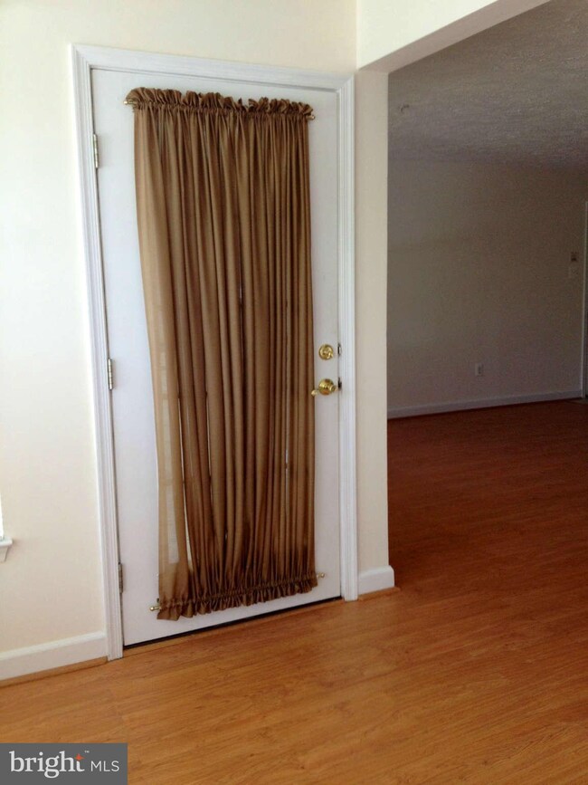 8348 Poplar Mill Rd, Nottingham, MD 21236 - photo 4