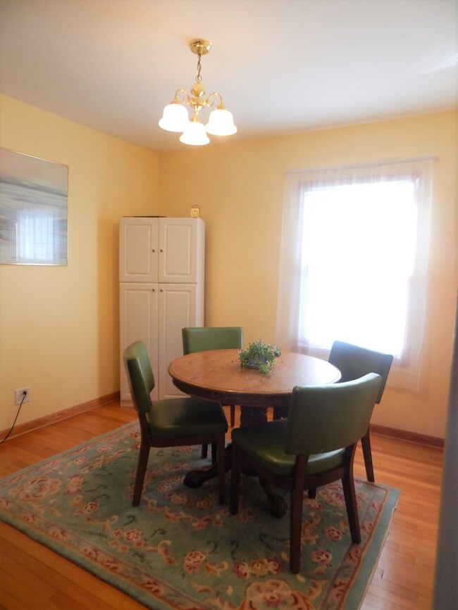 1722 E Algonquin Rd, Des Plaines, IL 60016 - photo 4