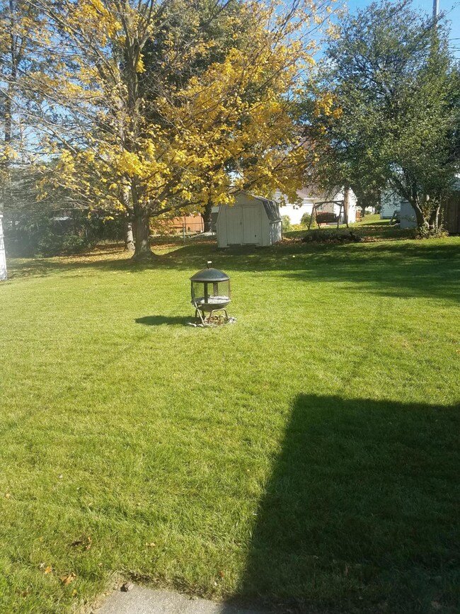 1032 Andrus Ave, Lansing, MI 48917 - photo 2