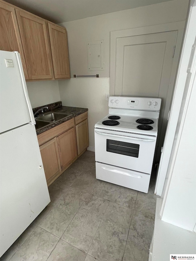 1322 S 24th St, Omaha, NE 68108 - photo 5