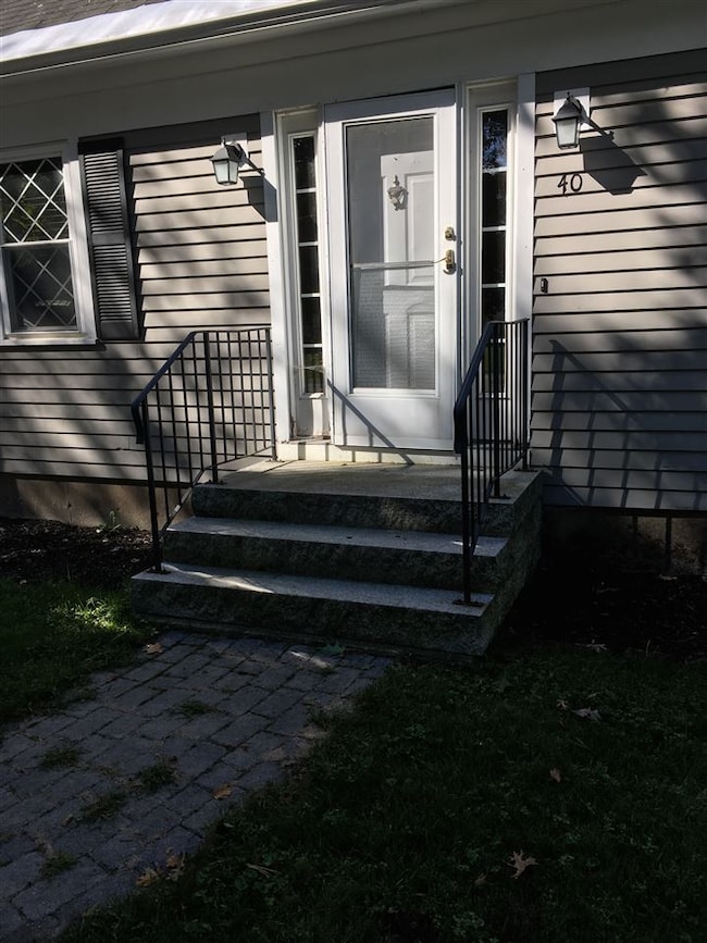 40 Edgewood Ave, Nashua, NH 03064 - photo 3