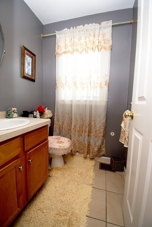 37 Boxberry Ln, Rockland, MA 02370 - photo 4