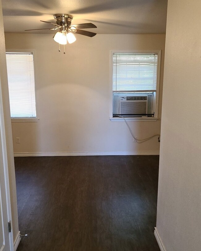 1213 E Main St, Nacogdoches, TX 75961 - photo 6