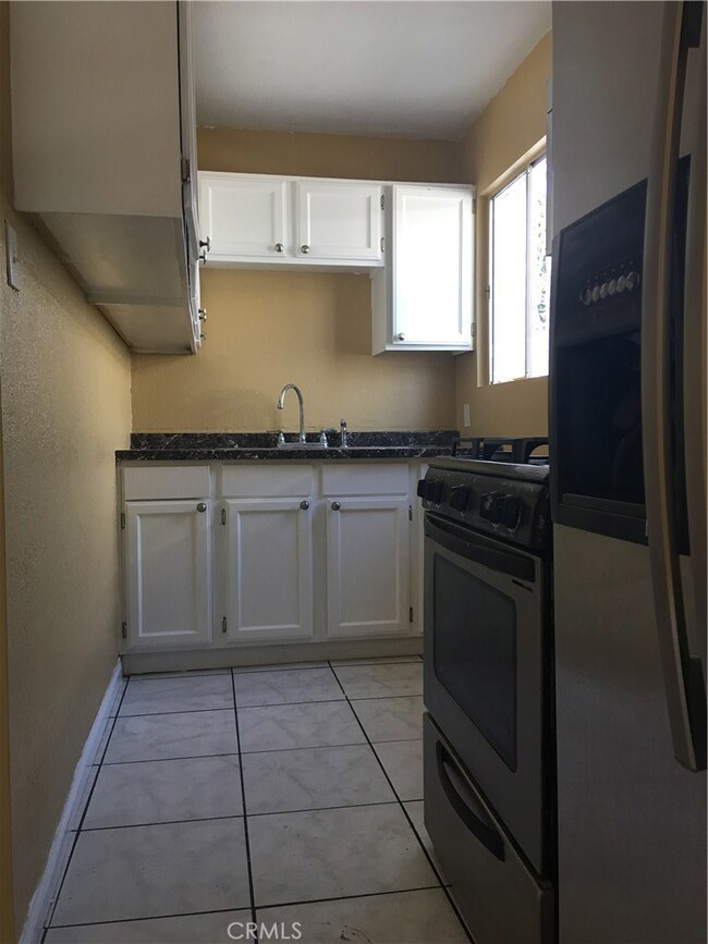 2310 E Stockwell St, Compton, CA 90222 - photo 7