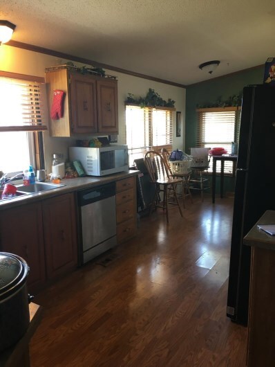 300 W A St, Hugoton, KS 67951 - photo 3