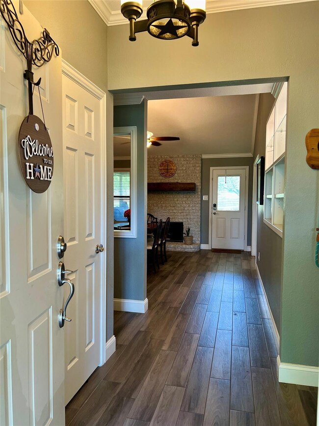 540 E 4th St, Joshua, TX 76058 - photo 3