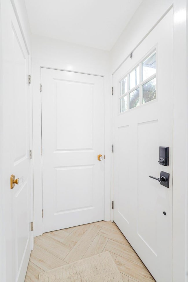 25 Fuller Ct unit A, Staten Island, NY 10306 - photo 4