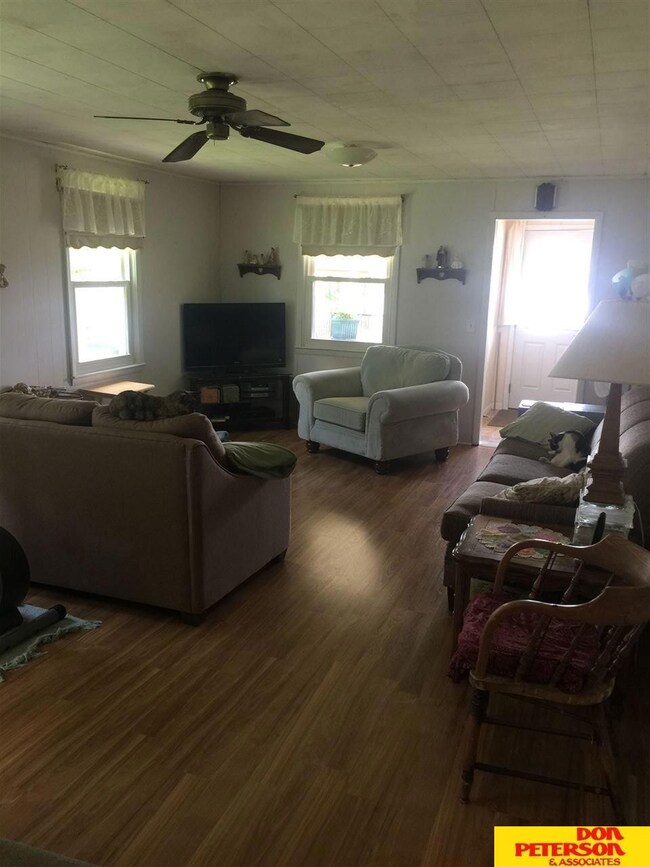 420 Grant St, Lyons, NE 68038 - photo 2