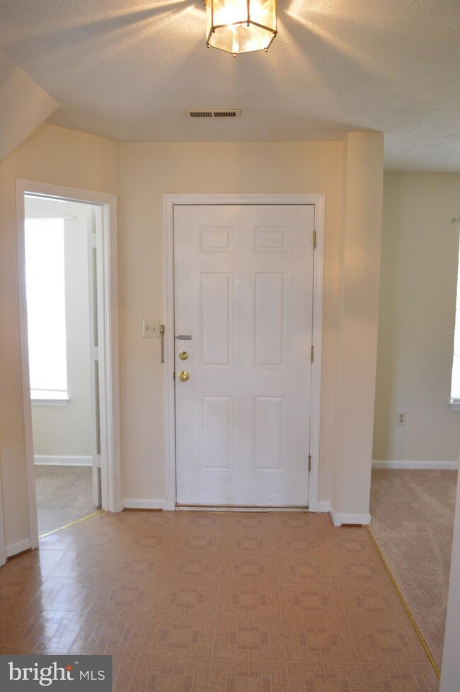 569 Cromwell Ct, Culpeper, VA 22701 - photo 6