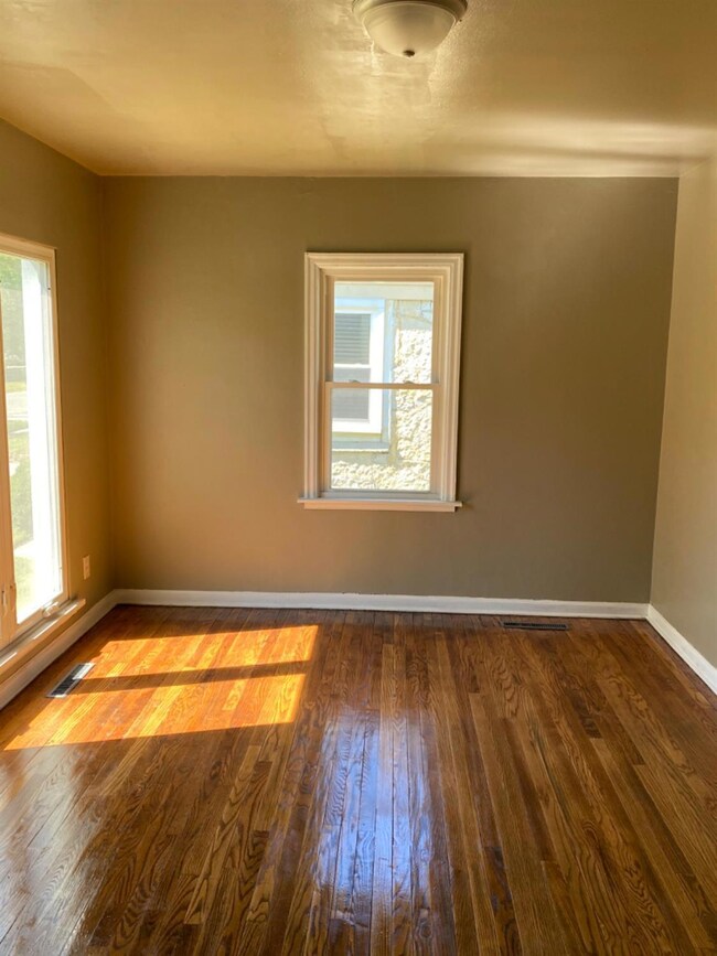 1135 Noble St, Gary, IN 46404 - photo 3