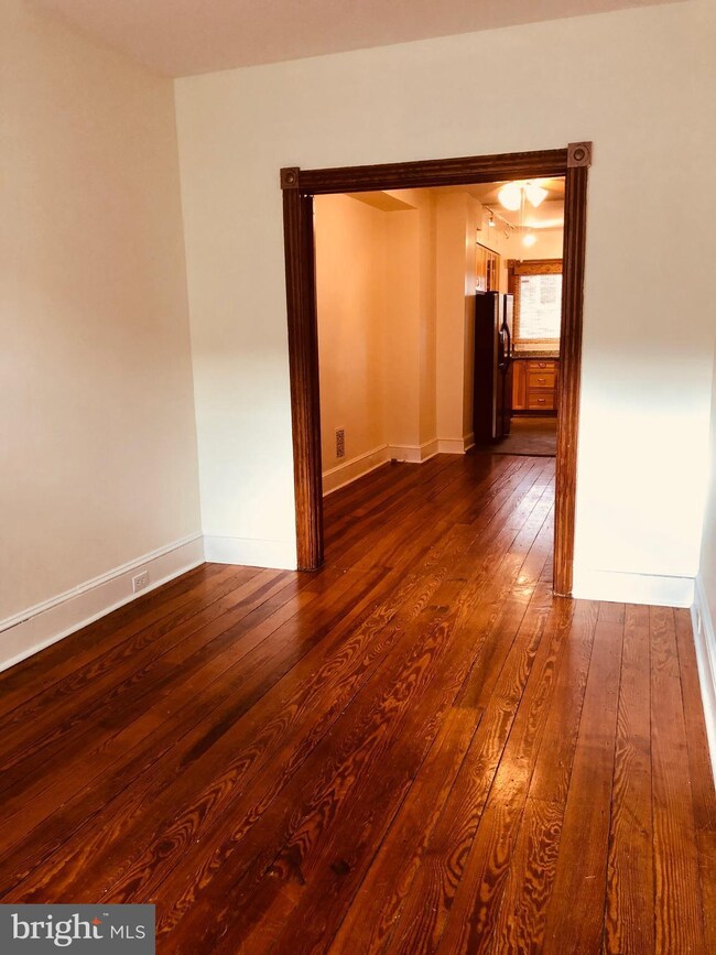 111 N Lakewood Ave, Baltimore, MD 21224 - photo 5