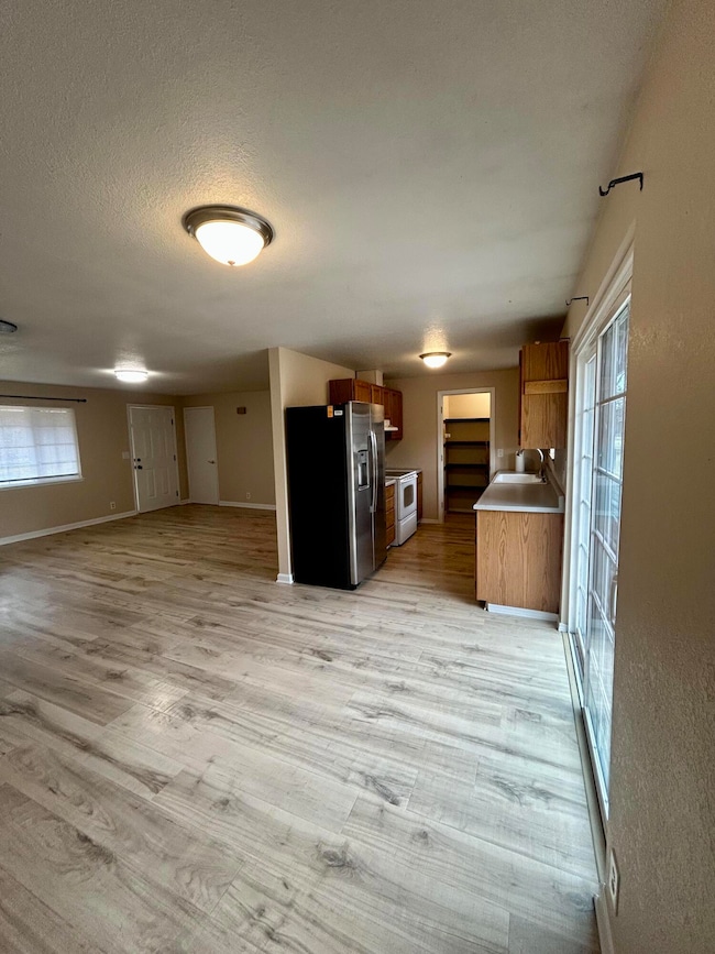 63368 Chaparrel Dr, Bend, OR 97701 - photo 2