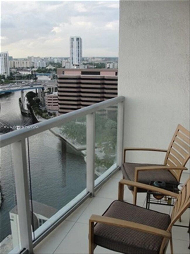 Latitude on the River Condominium unit 1802, Miami Beach, FL 33130 - photo 5