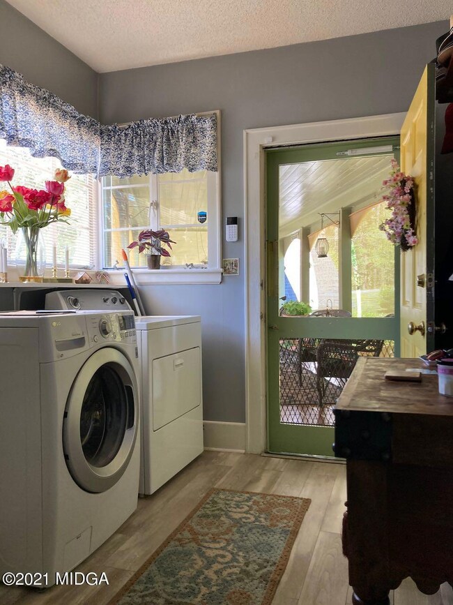 1308 Waverland Dr, Macon, GA 31211 - photo 6