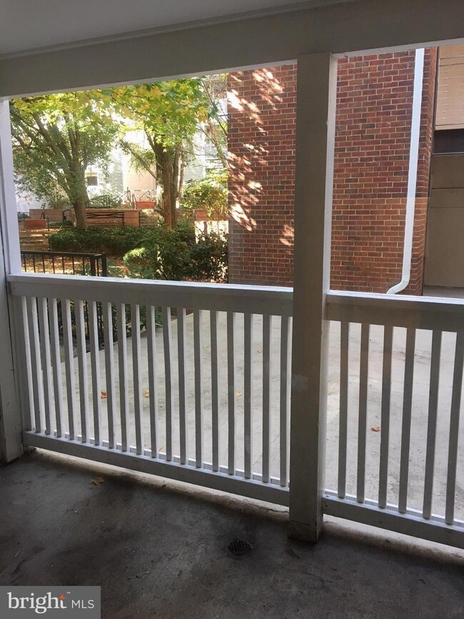 1524 Lincoln Way unit 120, McLean, VA 22102 - photo 6