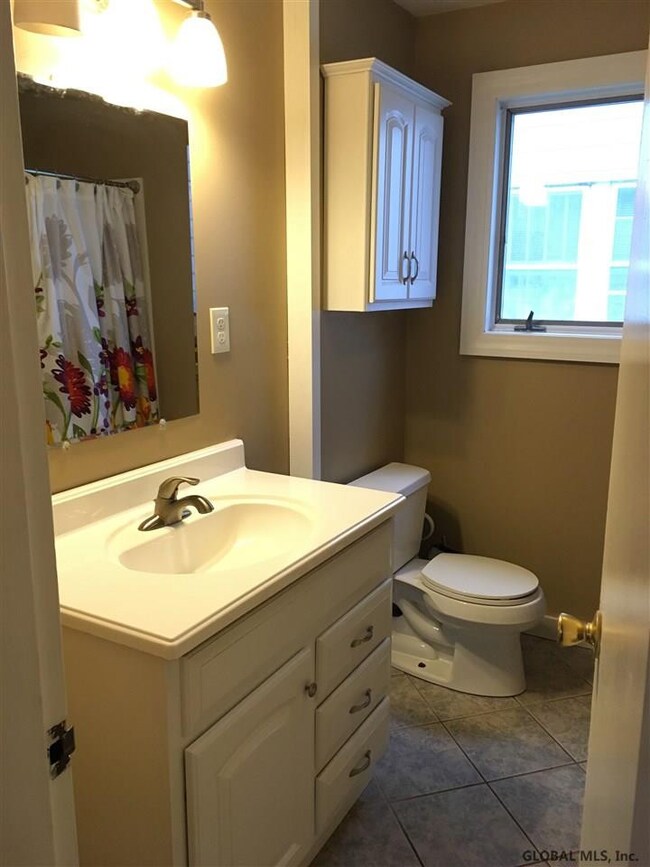 42 Woodrow Ct, Troy, NY 12180 - photo 6