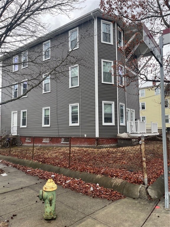 24 Mount Pleasant Ave, Providence, RI 02908 - photo 2