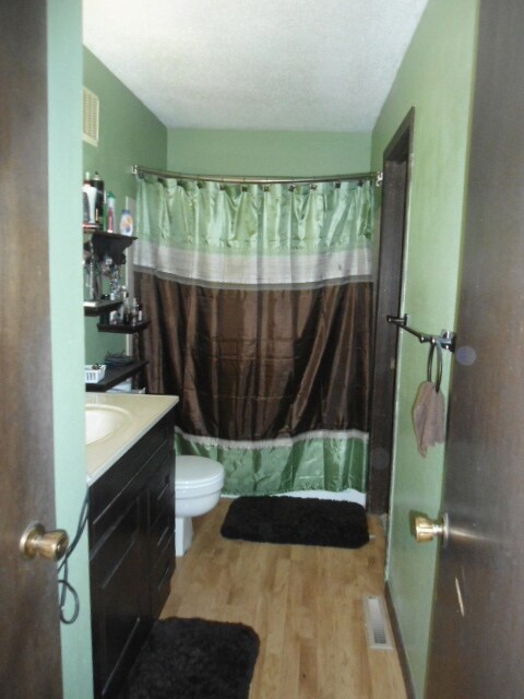 Full Bath